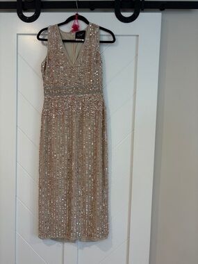 Mac Duggal Nude  Sequin V-Neck Midi Dress